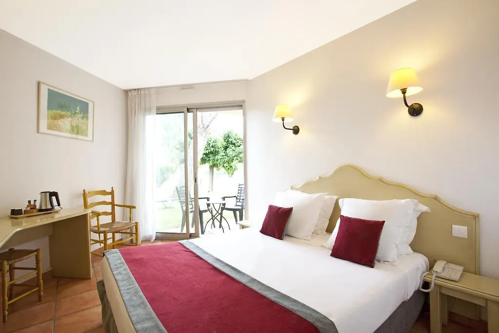 Golden Tulip Avignon Le Paradou