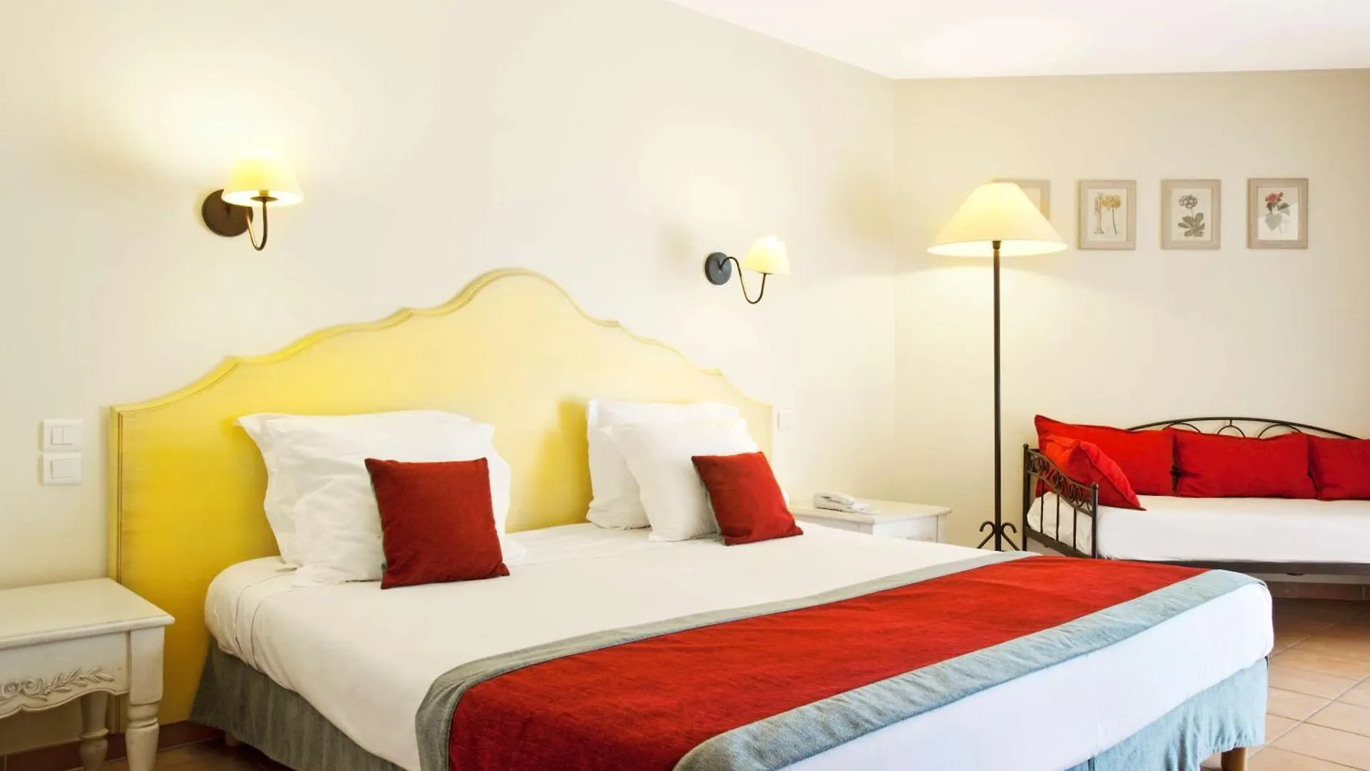Golden Tulip Avignon Le Paradou