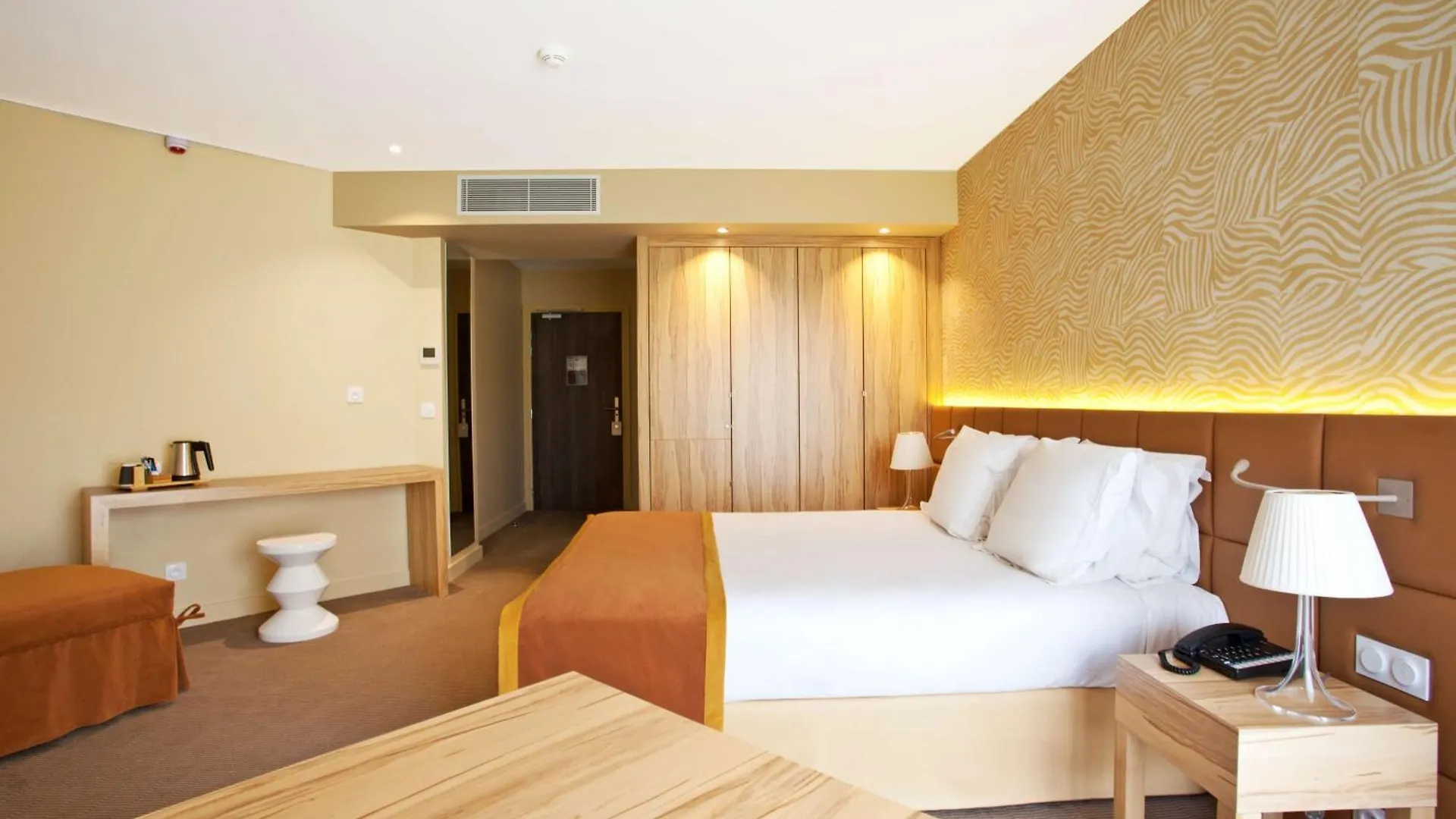 Hotel Golden Tulip Avignon Le Paradou