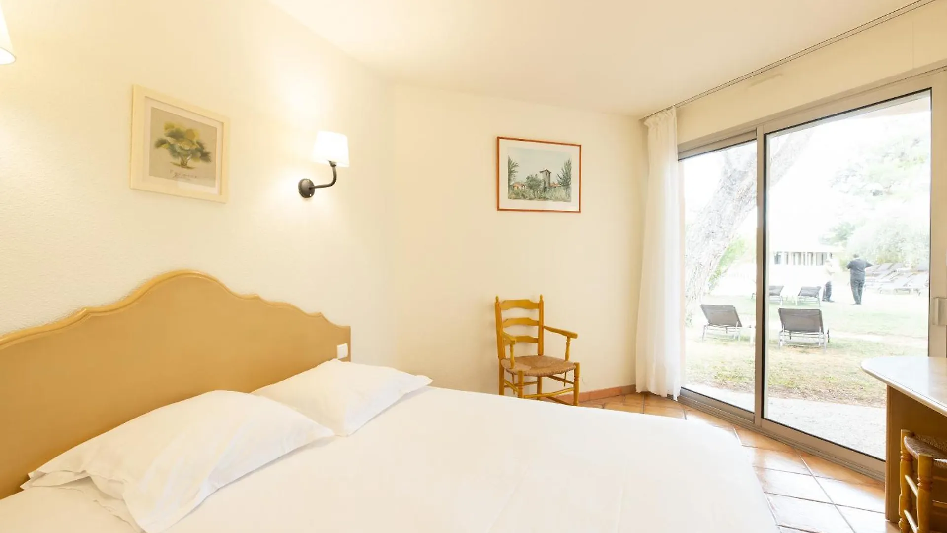 Golden Tulip Avignon Le Paradou