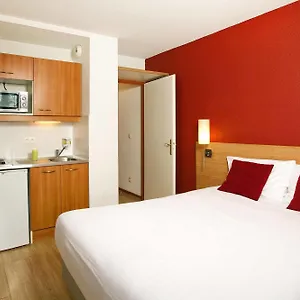 sejours-affaires-geneve-saint-genis.hotels-rhonealpes.com/