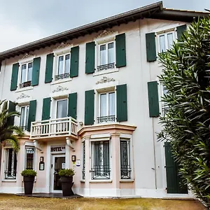 Val Flores Logis Hotel