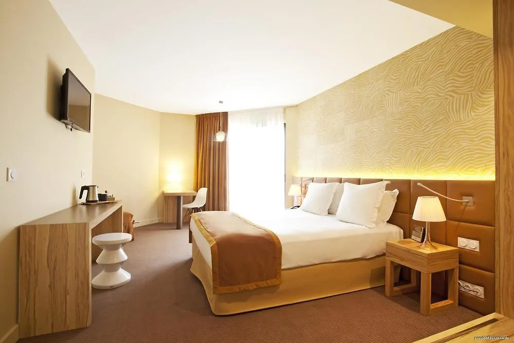 Best Western Hôtel Le Paradou Avignon Sud. 3*,