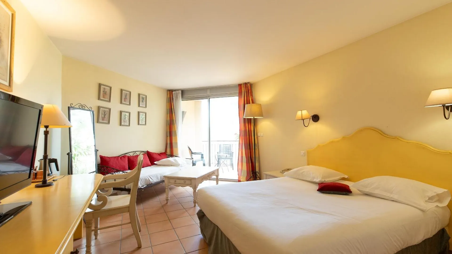 *** Hotel Best Western Hôtel Le Paradou Avignon Sud. France