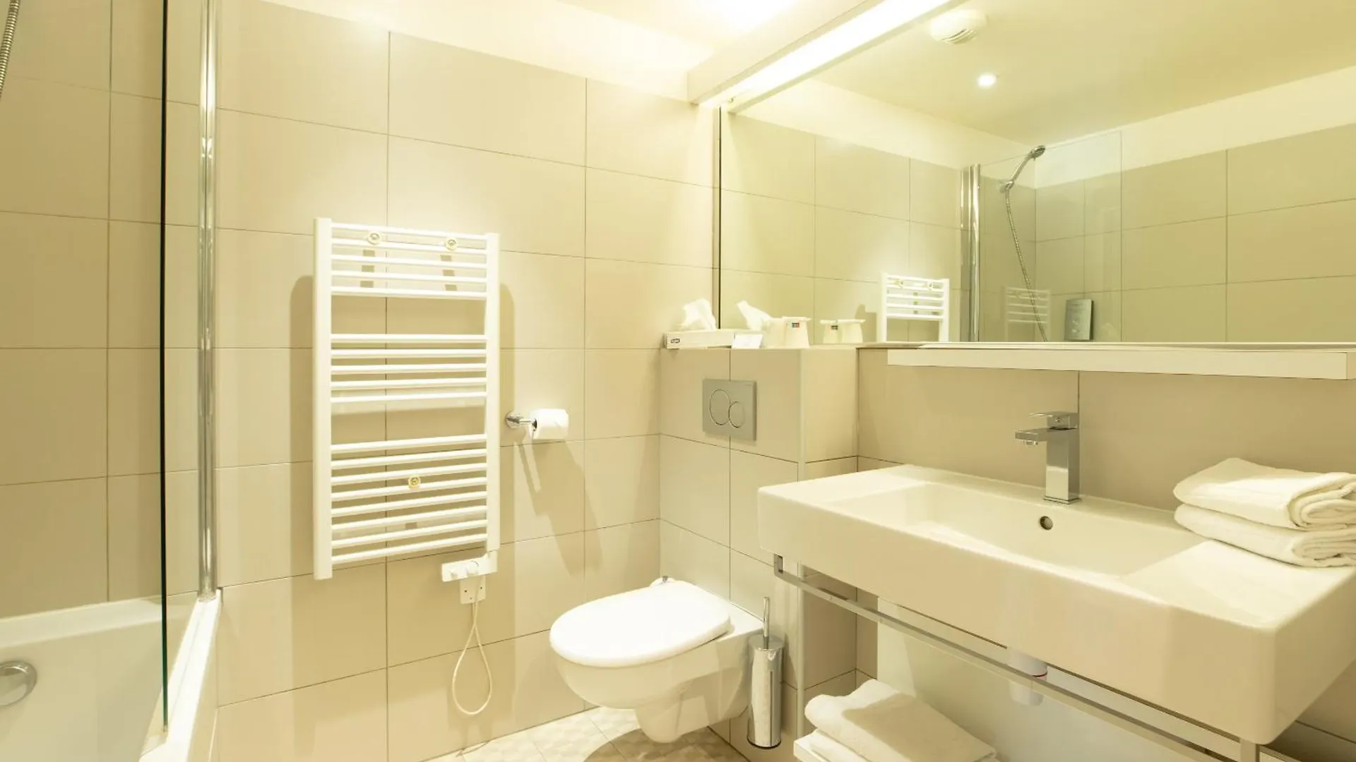 Hotel Golden Tulip Avignon Le Paradou